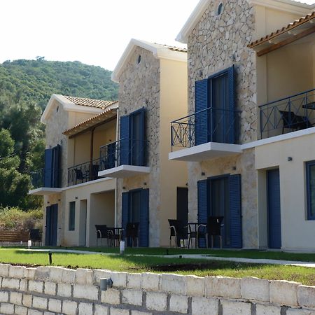 Ilianthos Apartments & Studios Mikros Gialos Exterior photo